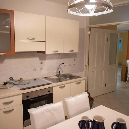 Karol Luxury Appartments アパート *